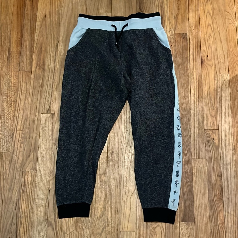 Happy Earth joggers